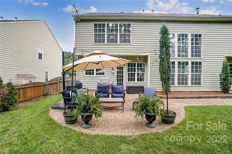 Photo 16 of 48 - 3126 Arborhill Rd, Charlotte, NC 28270