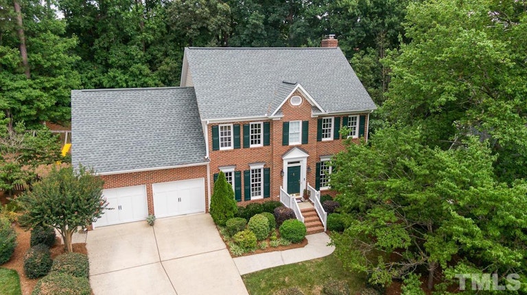 Photo 2 of 41 - 204 Merry Hill Dr, Cary, NC 27518