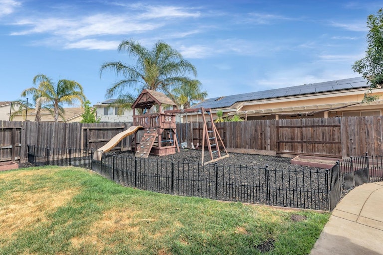 Photo 52 of 55 - 7831 Lahontan Ct, Sacramento, CA 95829