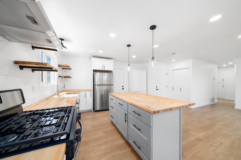 Photo 12 of 29 - 4208 Strathmore Way, North Highlands, CA 95660