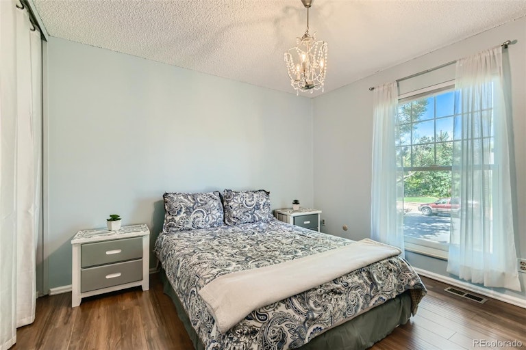 Photo 14 of 28 - 1824 Dexter St, Broomfield, CO 80020