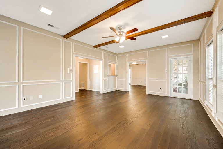 Photo 11 of 27 - 1528 Springtree Cir, Richardson, TX 75082
