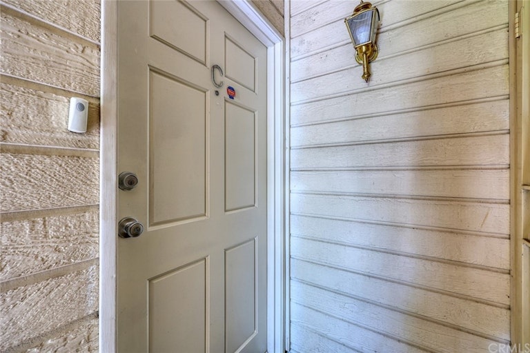 Photo 8 of 32 - 1420 S Primrose Ave Unit C, Monrovia, CA 91016