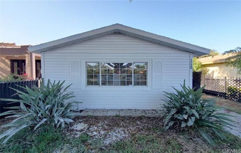 Photo 35 of 35 - 1720 W 59th St, Los Angeles, CA 90047