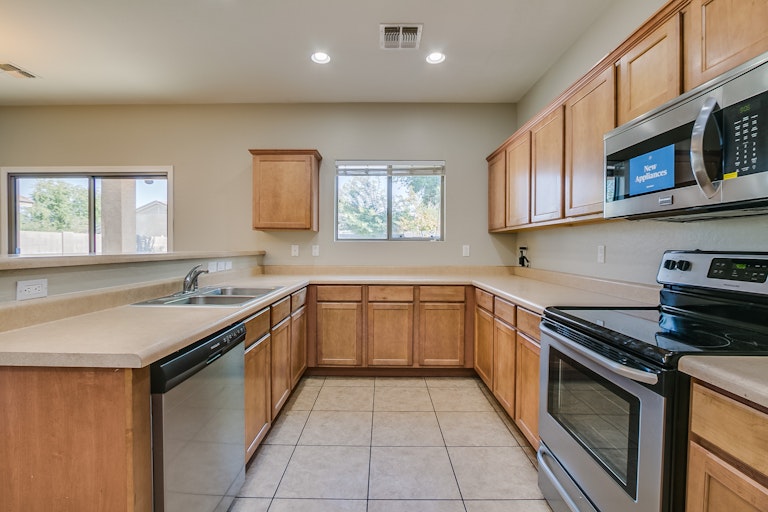 Photo 2 of 34 - 4294 E Velasco St, San Tan Valley, AZ 85140