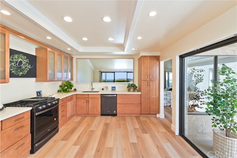 Photo 8 of 15 - 22812 Dominita Rd, Laguna Niguel, CA 92677