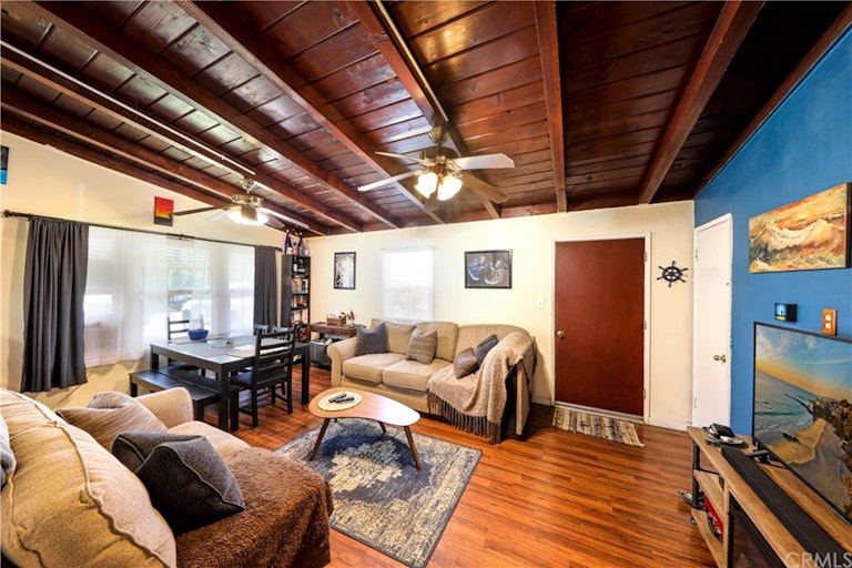 Photo 3 of 17 - 535 E Hollyvale St, Azusa, CA 91702