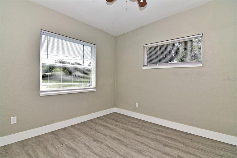 Photo 17 of 40 - 2201 Murdock Blvd, Orlando, FL 32817