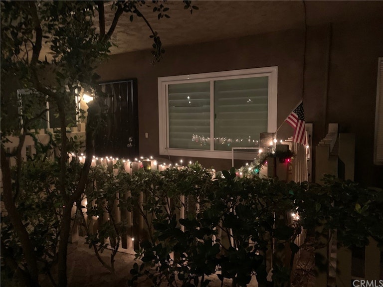 Photo 22 of 30 - 555 S La Veta Park Cir #116, Orange, CA 92868