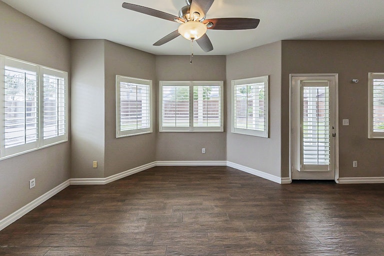 Photo 11 of 31 - 27173 White Ct, Menifee, CA 92585