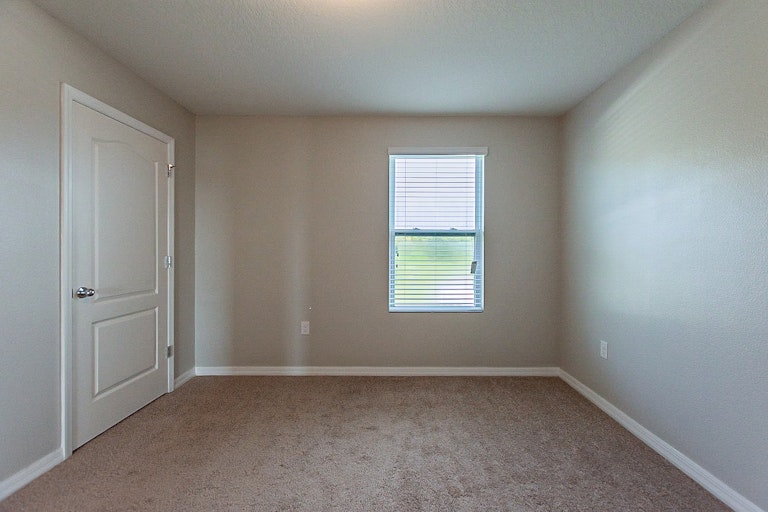 Photo 16 of 28 - 1870 Green Dragon Dr, Saint Cloud, FL 34771