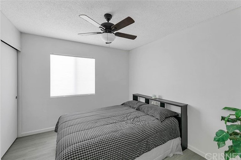 Photo 23 of 38 - 15904 Ada St, Canyon Country, CA 91387
