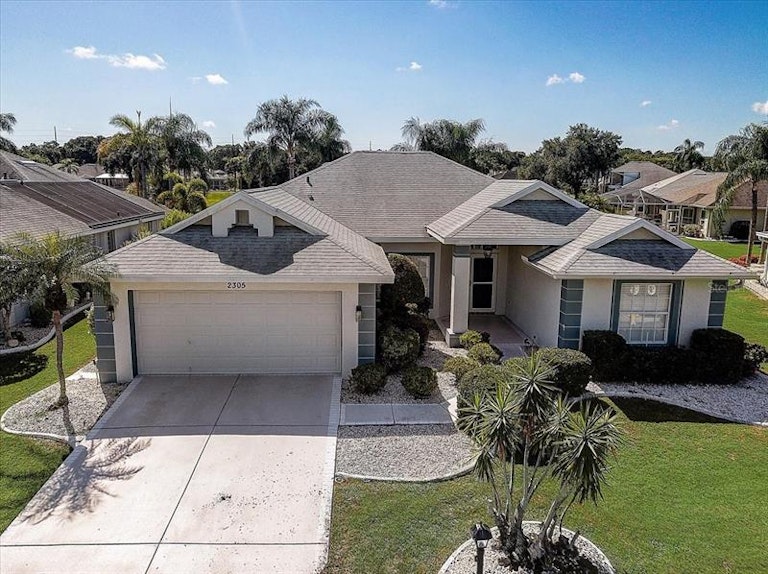 Photo 1 of 58 - 2305 Piper Glen Ct, Sun City Center, FL 33573