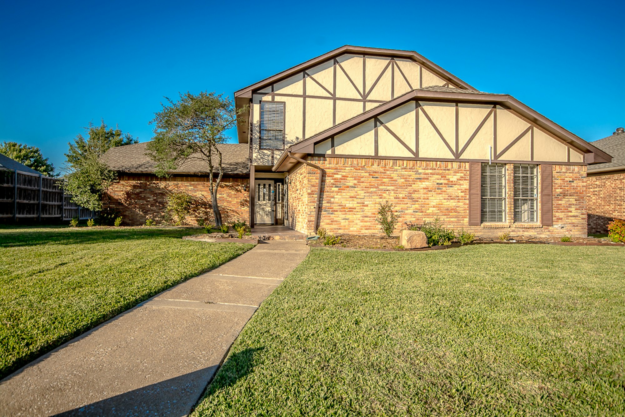 Photo 1 of 30 - 3533 Arbuckle Dr, Plano, TX 75075