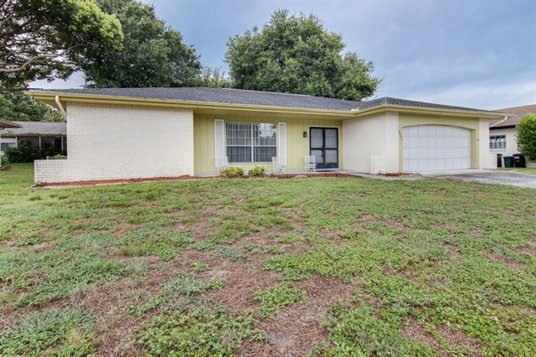 Photo 1 of 43 - 8806 Shenandoah Ln, Hudson, FL 34667