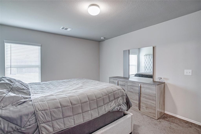 Photo 17 of 42 - 23330 Dovetail Colony Ct, Katy, TX 77493