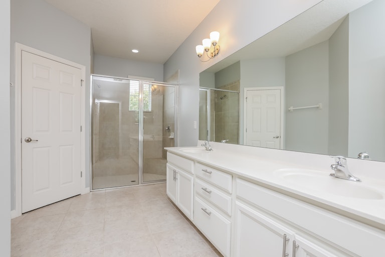 Photo 6 of 26 - 1392 Merion Dr, Mount Dora, FL 32757