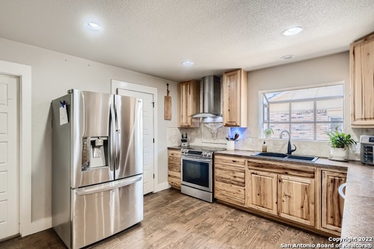 Photo 9 of 26 - 8511 Pendragon St, San Antonio, TX 78254