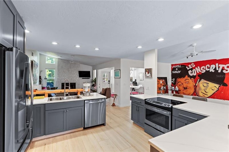 Photo 33 of 71 - 4263 Prairie View Dr S, Sarasota, FL 34232