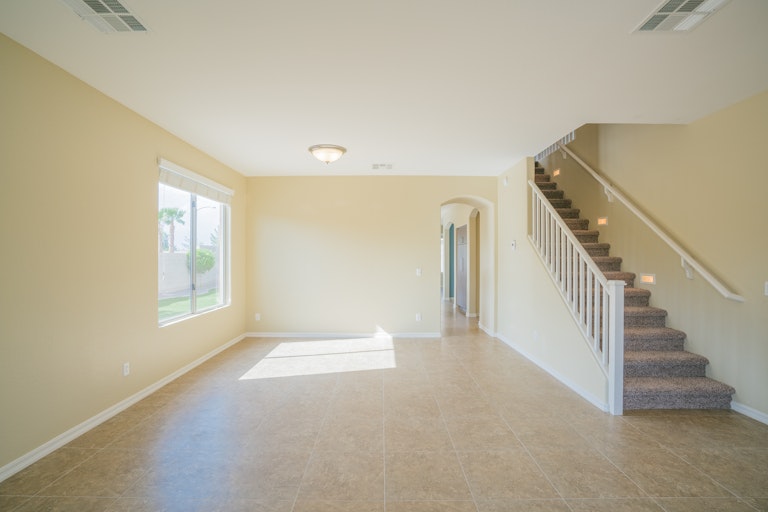 Photo 12 of 35 - 14592 W Acapulco Ln, Surprise, AZ 85379