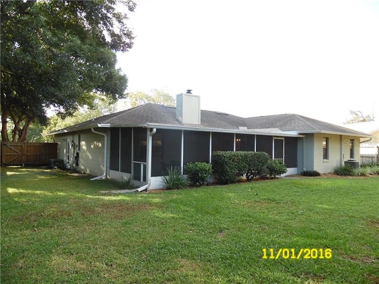 Photo 17 of 18 - 506 Wavecrest Dr, Orlando, FL 32807