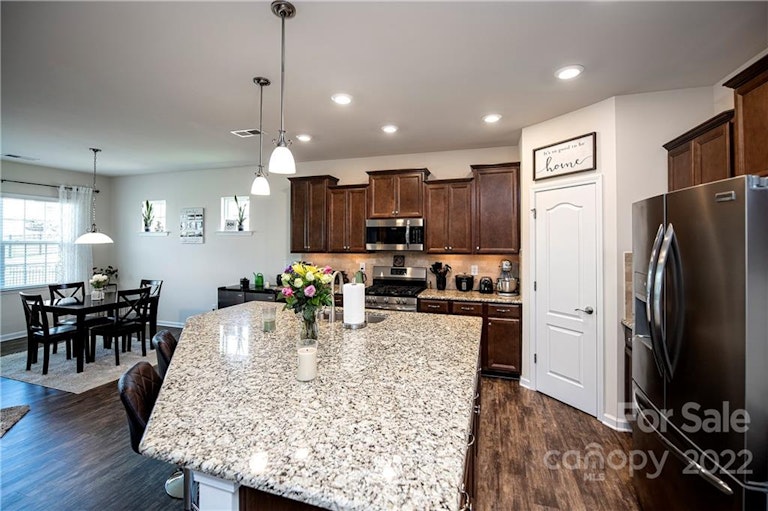 Photo 5 of 38 - 12432 Belmont Mansion Dr, Charlotte, NC 28273