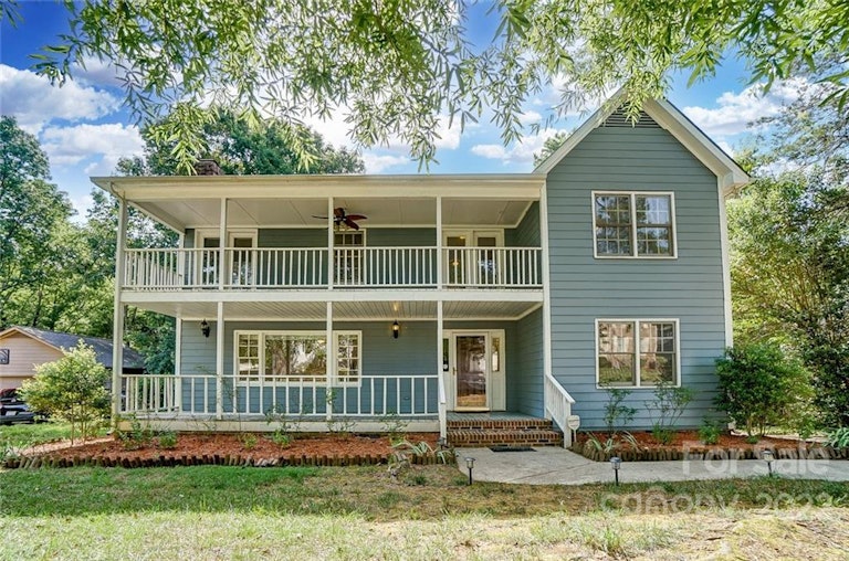 Photo 1 of 46 - 6538 Dougherty Dr, Charlotte, NC 28213