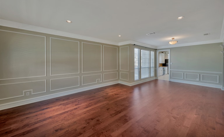 Photo 12 of 38 - 5705 Pleasant Run Rd, Colleyville, TX 76034