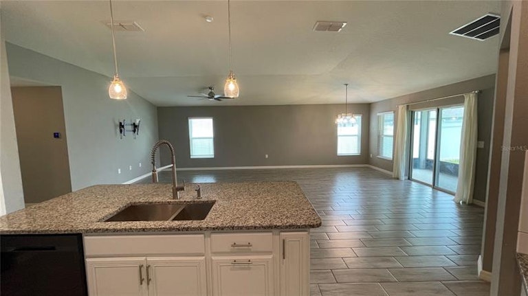 Photo 14 of 24 - 3109 Lakes Crest Ave, Saint Cloud, FL 34772