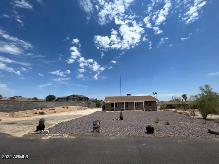 Photo 18 of 30 - 2440 E Valley View Dr, Phoenix, AZ 85042
