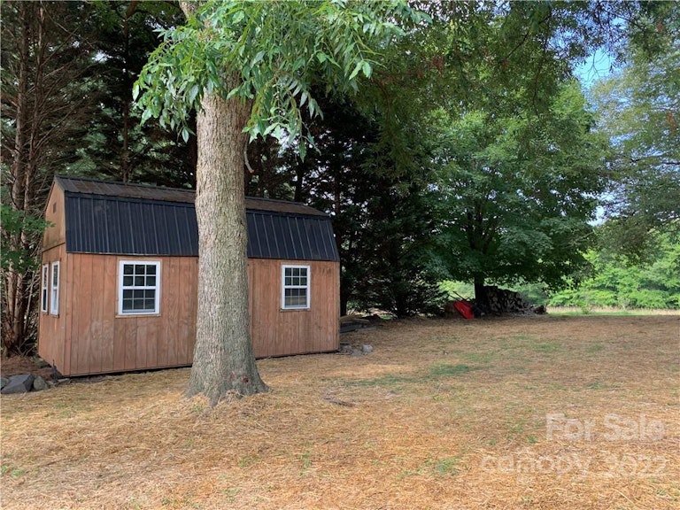 Photo 42 of 46 - 110 Tanglewood Dr, Kannapolis, NC 28081