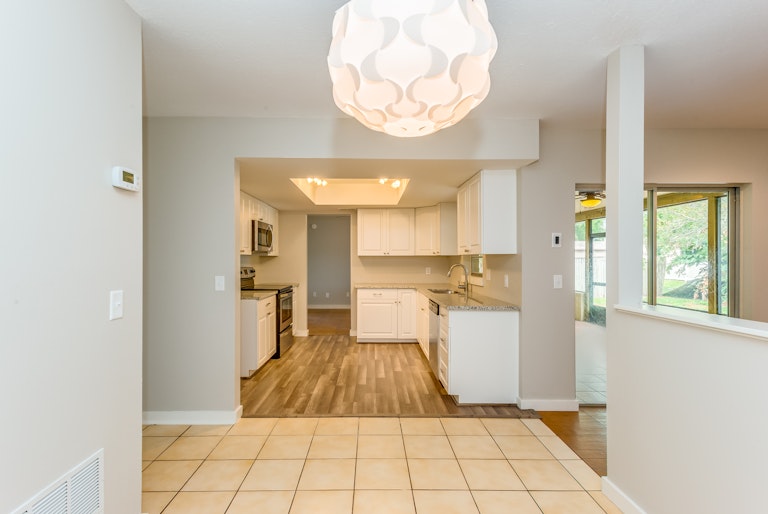Photo 11 of 28 - 3660 Oak Vista Ln, Winter Park, FL 32792