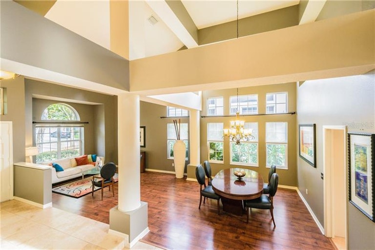Photo 3 of 25 - 17941 Holly Brook Dr, Tampa, FL 33647