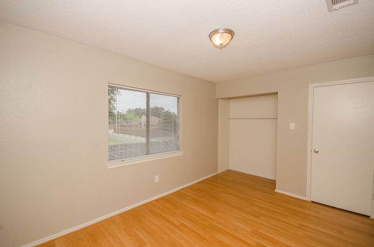 Photo 23 of 26 - 7701 Rice Dr, Rowlett, TX 75088