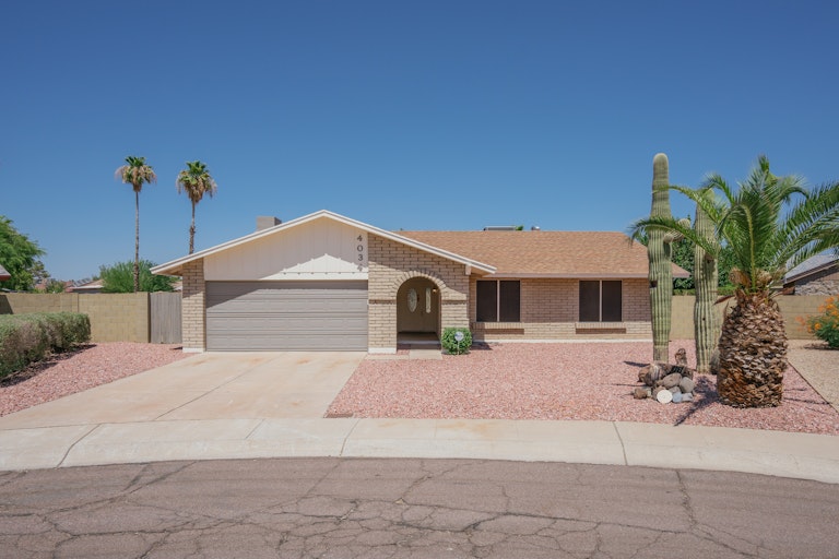 Photo 1 of 21 - 4034 W Windrose Dr, Phoenix, AZ 85029