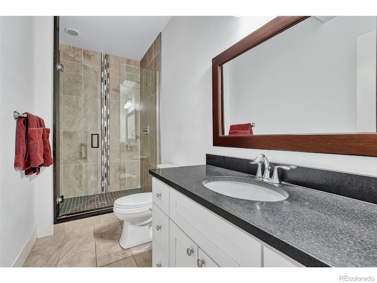 Photo 29 of 40 - 2039 S Gilpin St, Denver, CO 80210