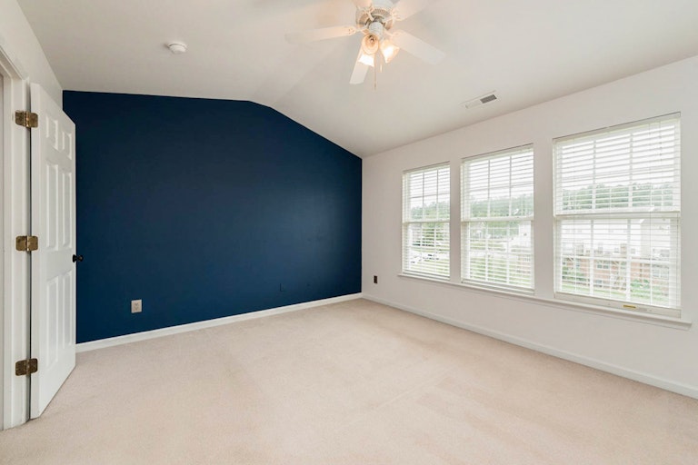 Photo 14 of 19 - 904 Sutter Gate Ln, Morrisville, NC 27560