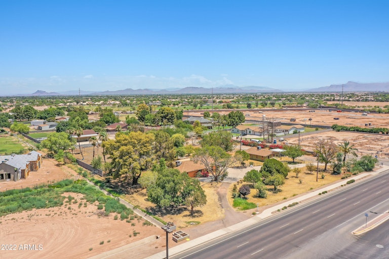 Photo 11 of 18 - 15606 E Ray Rd, Gilbert, AZ 85296