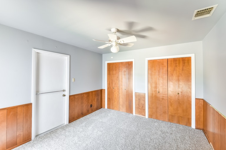 Photo 14 of 25 - 5801 Winterhaven Dr, Windcrest, TX 78239