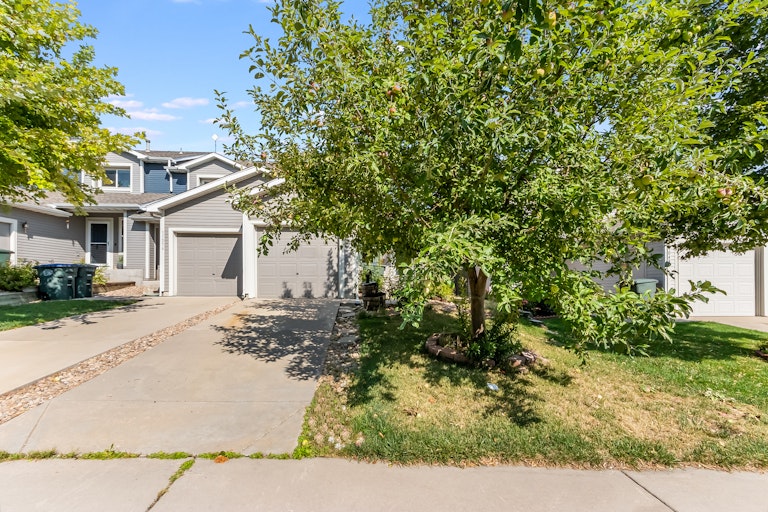 Photo 1 of 19 - 11052 Claude Ct, Northglenn, CO 80233