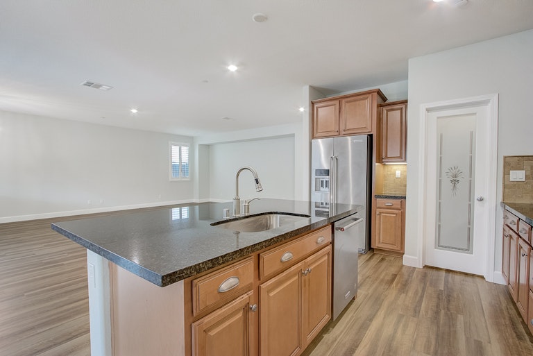 Photo 17 of 33 - 1818 Veneto Way, Lincoln, CA 95648