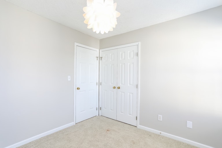 Photo 8 of 25 - 2211 Turtle Point Dr, Raleigh, NC 27604