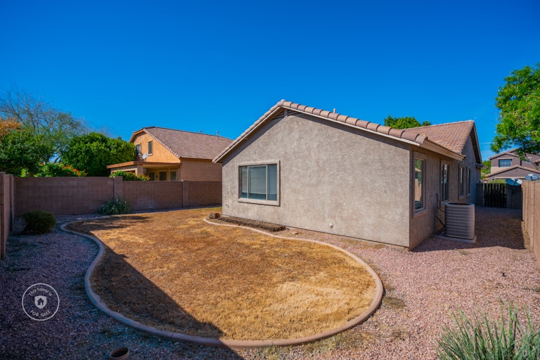 Photo 24 of 25 - 15927 W Maui Ln, Surprise, AZ 85379