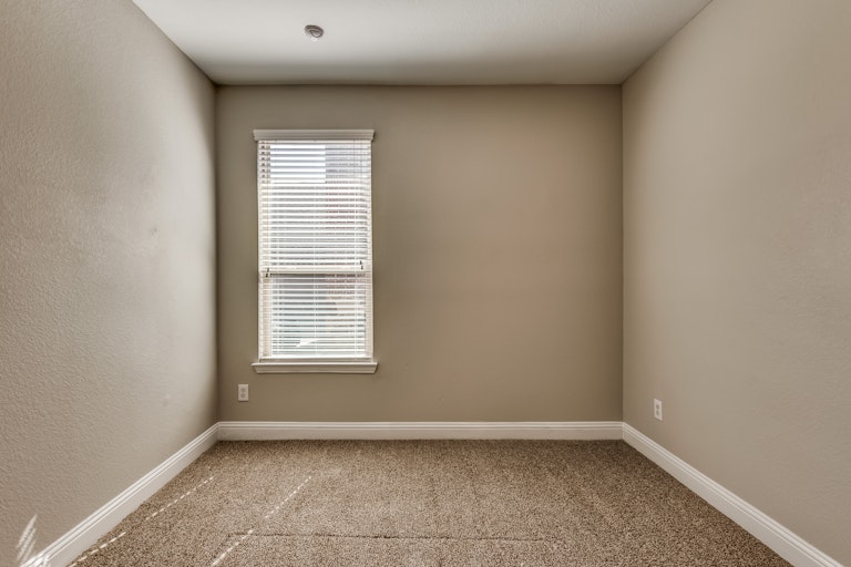 Photo 21 of 35 - 4410 Elation Dr, Sachse, TX 75048
