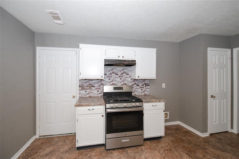 Photo 24 of 42 - 22634 Dabney Manor Ln, Katy, TX 77449