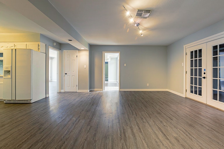 Photo 14 of 29 - 5822 Imogene St, Houston, TX 77074