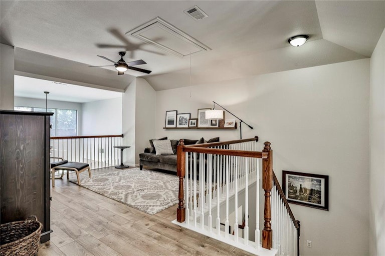Photo 24 of 32 - 3949 Diamond Ridge Dr, Fort Worth, TX 76244