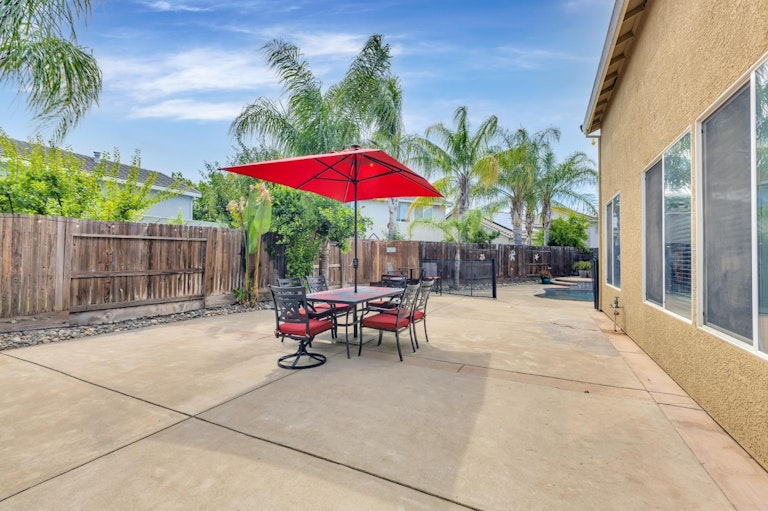 Photo 40 of 55 - 7831 Lahontan Ct, Sacramento, CA 95829