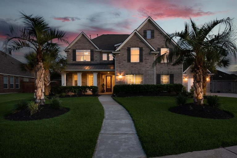 Photo 2 of 39 - 333 Grand Creek Dr, League City, TX 77573