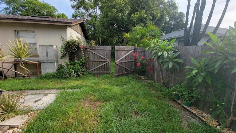 Photo 10 of 28 - 3334 Avenue J NW, Winter Haven, FL 33881